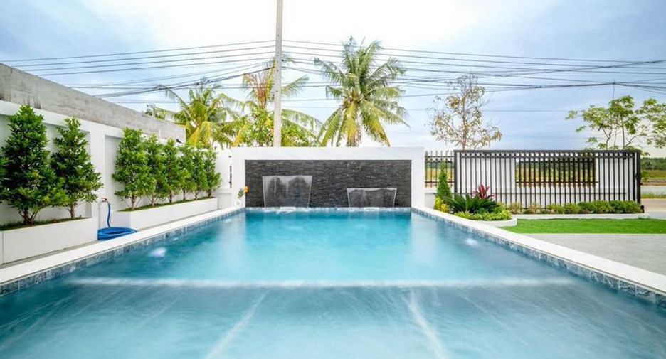 For sale 3 bedrooms villa in Bang Lamung, Chonburi