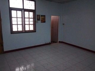 出售 1 卧室 联排别墅 在 Mueang Trang, Trang