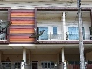 Casa adosada en venta de 2 habitaciones en Hat Yai, Songkhla