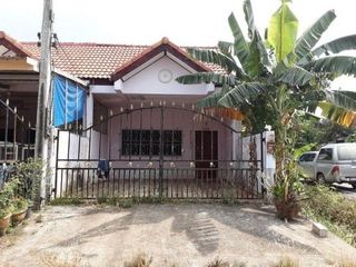 出售 1 卧室 联排别墅 在 Hat Yai, Songkhla