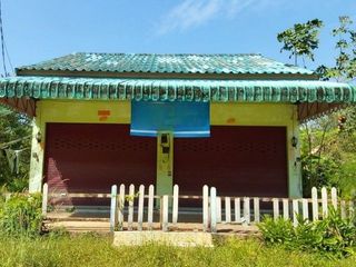出售 1 卧室 联排别墅 在 Hat Yai, Songkhla