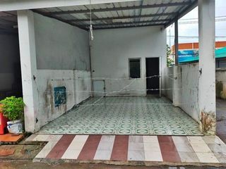Gewerbefläche zum Kauf mit 1 Zimmer in Khiri Rat Nikhom, Surat Thani