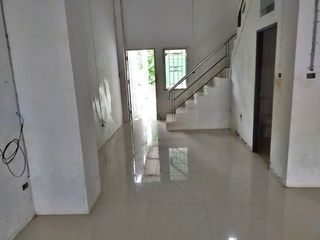 Gewerbefläche zum Kauf mit 1 Zimmer in Khiri Rat Nikhom, Surat Thani
