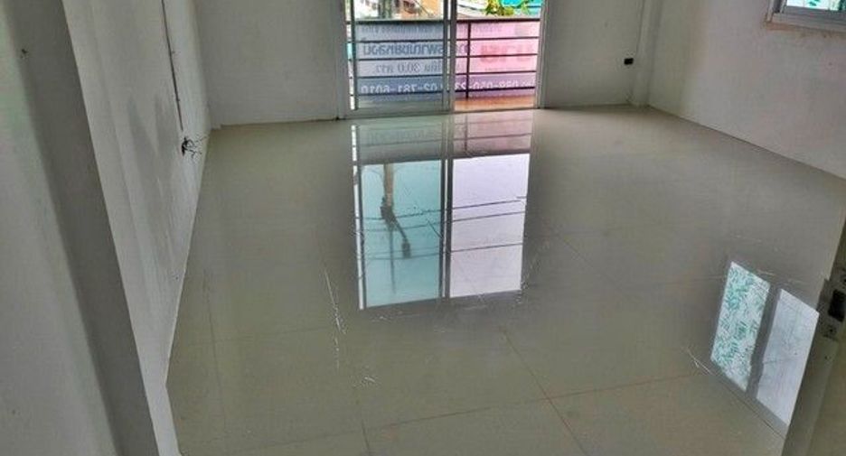 Gewerbefläche zum Kauf mit 1 Zimmer in Khiri Rat Nikhom, Surat Thani