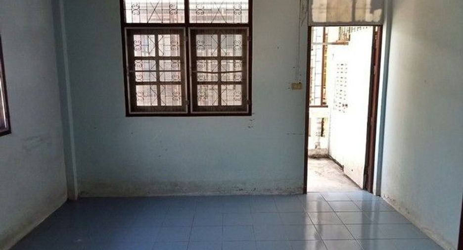 À vendre 1 chambre maison de ville à Si Sawat, Kanchanaburi