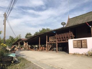 Haus zum Kauf mit 1 Zimmer in Mueang Suphanburi, Suphan Buri