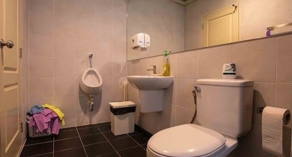Büro zum Kauf mit 3 Zimmer in Phasi Charoen, Bangkok