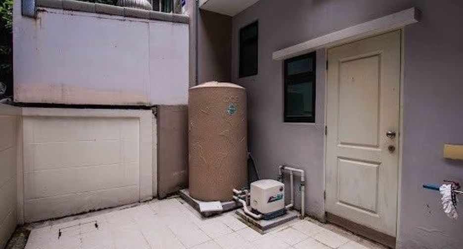 Büro zum Kauf mit 3 Zimmer in Phasi Charoen, Bangkok