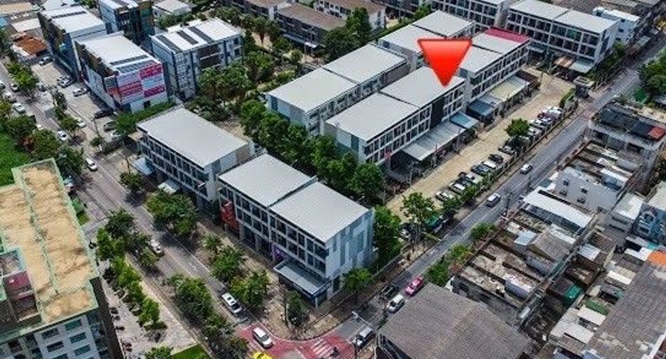 Büro zum Kauf mit 3 Zimmer in Phasi Charoen, Bangkok