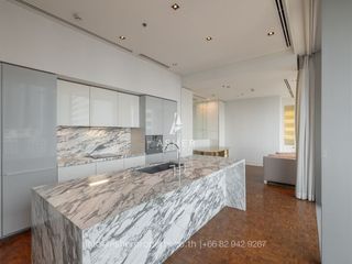 Продажа 3 спальни кондо в Сатхон, Бангкок
