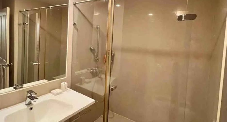 Продажа 2 спальни кондо в Сатхон, Бангкок