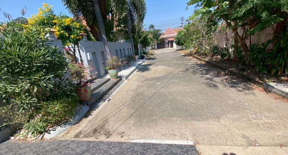 For rent and for sale 3 bedrooms house in Bang Lamung, Chonburi