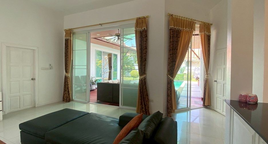 For rent and for sale 3 bedrooms house in Bang Lamung, Chonburi