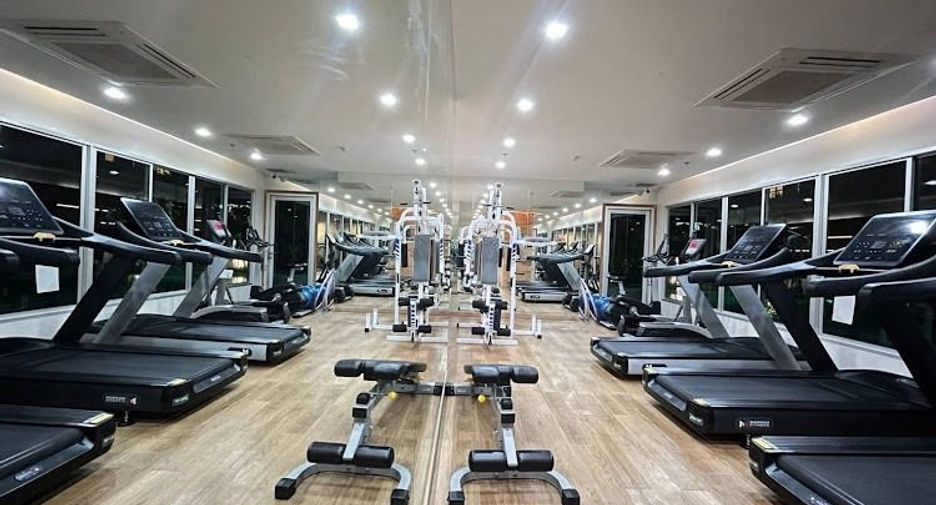 For sale 1 bed condo in Thon Buri, Bangkok