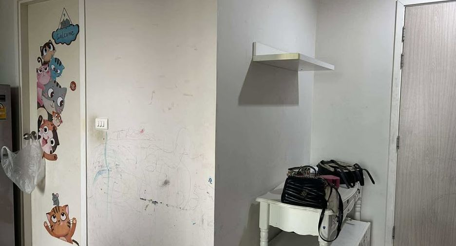 For sale 1 bed condo in Thon Buri, Bangkok