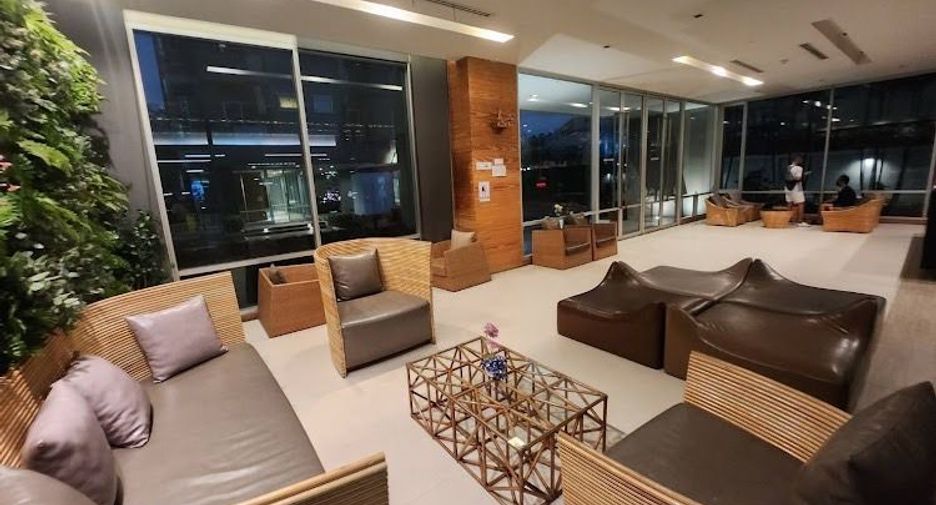 For sale 1 bed condo in Thon Buri, Bangkok