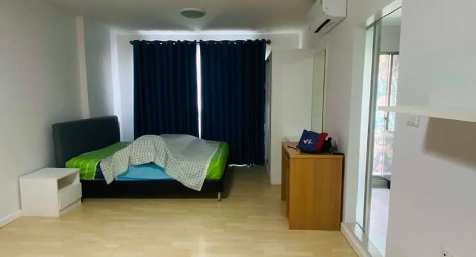 For sale 1 bed condo in Bang Kapi, Bangkok