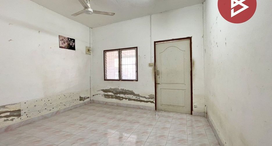 À vendre 7 chambres appartement à Ban Phai, Khon Kaen