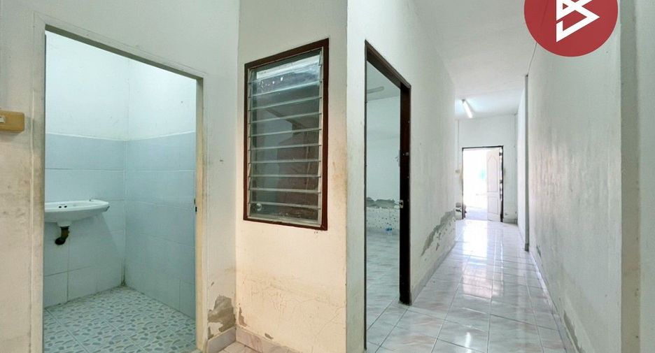À vendre 7 chambres appartement à Ban Phai, Khon Kaen