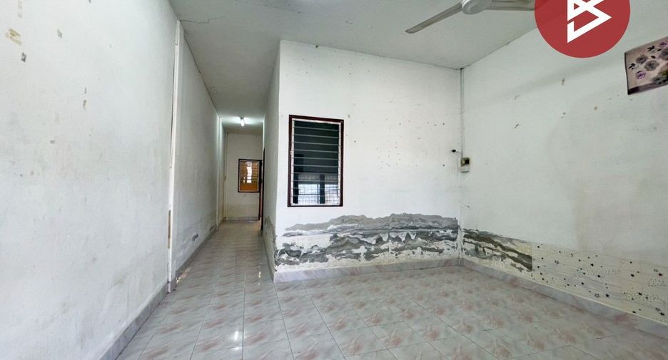 À vendre 7 chambres appartement à Ban Phai, Khon Kaen