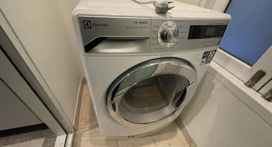 For rent 2 bedrooms condo in Pathum Wan, Bangkok