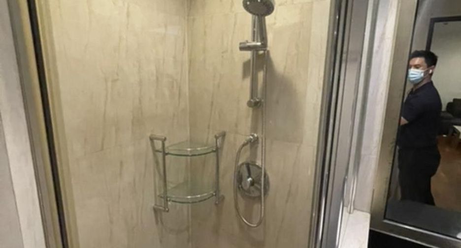 For rent 2 bedrooms condo in Pathum Wan, Bangkok