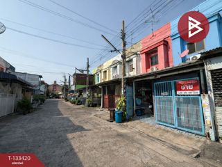Casa adosada en venta de 3 habitaciones en Thung Khru, Bangkok