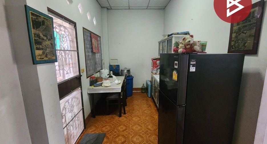 À vendre 2 chambres maison à Si Racha, Chonburi