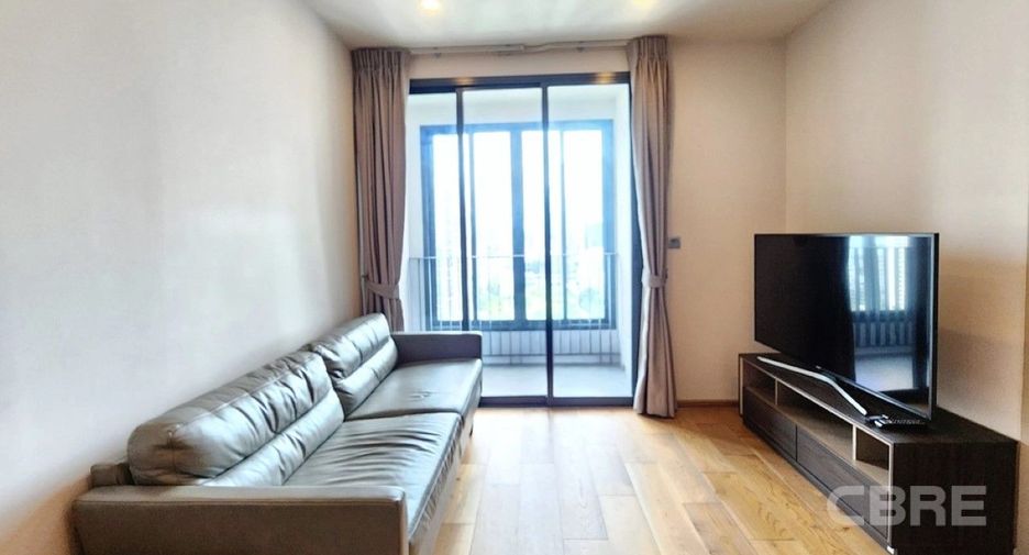 For rent 2 bedrooms condo in Pathum Wan, Bangkok