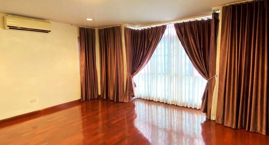 Haus zum Kauf mit 4 Zimmer in Lat Phrao, Bangkok