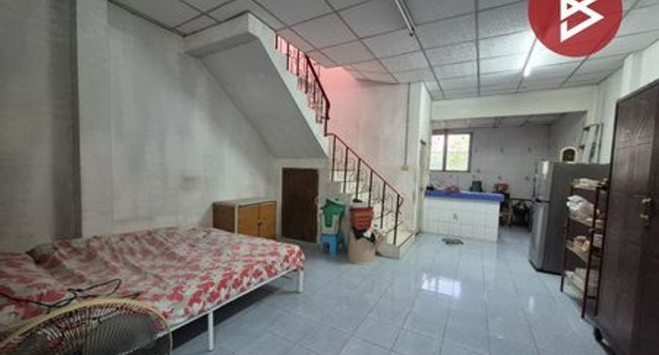 Casa adosada en venta de 2 habitaciones en Khlong Luang, Pathum Thani