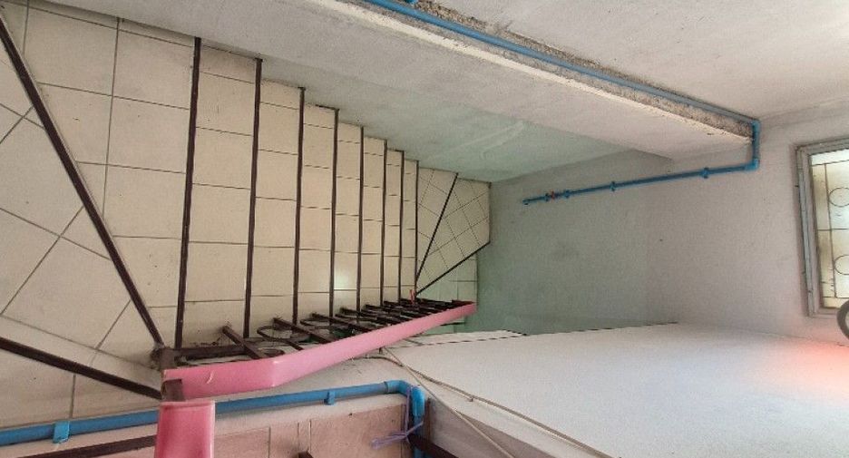 Casa adosada en venta de 2 habitaciones en Khlong Luang, Pathum Thani