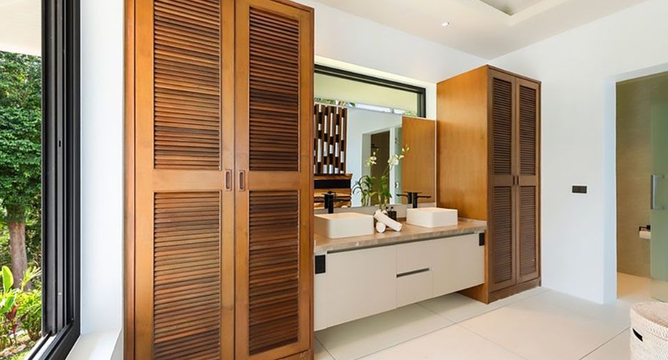 For rent 4 bedrooms villa in Ko Samui, Surat Thani