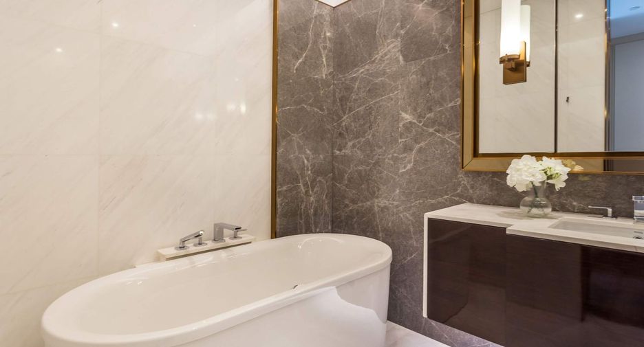 For rent 1 bed condo in Pathum Wan, Bangkok