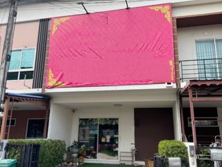 For sale 3 bedrooms townhouse in Lam Luk Ka, Pathum Thani