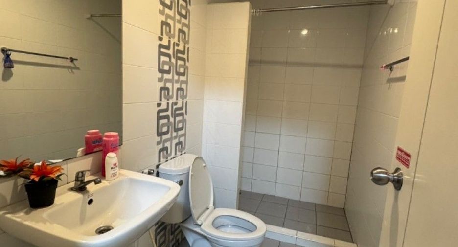 For sale 3 bedrooms townhouse in Lam Luk Ka, Pathum Thani