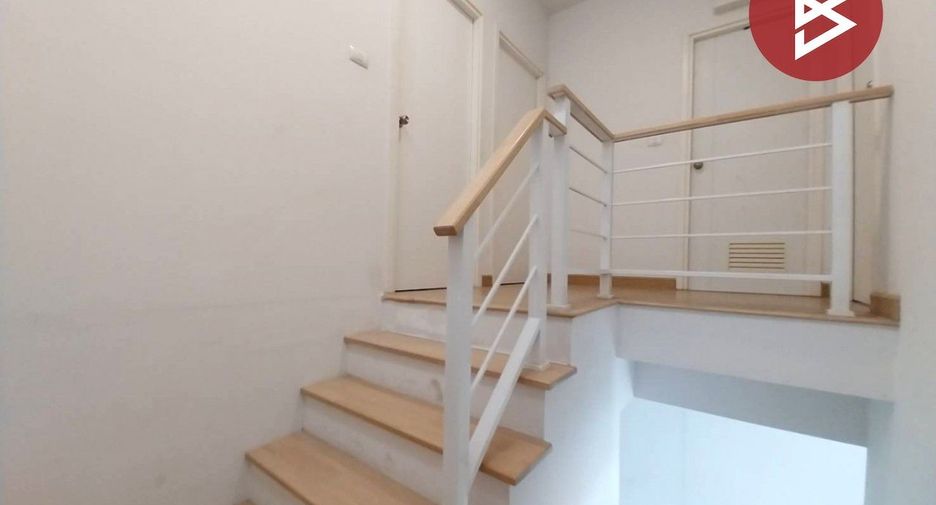 For sale 3 bedrooms townhouse in Lat Krabang, Bangkok