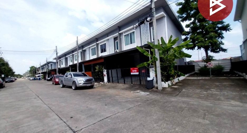 For sale 3 bedrooms townhouse in Lat Krabang, Bangkok
