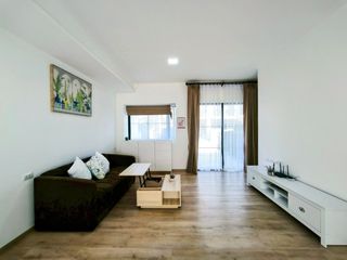 For rent 3 bedrooms townhouse in Bang Phli, Samut Prakan