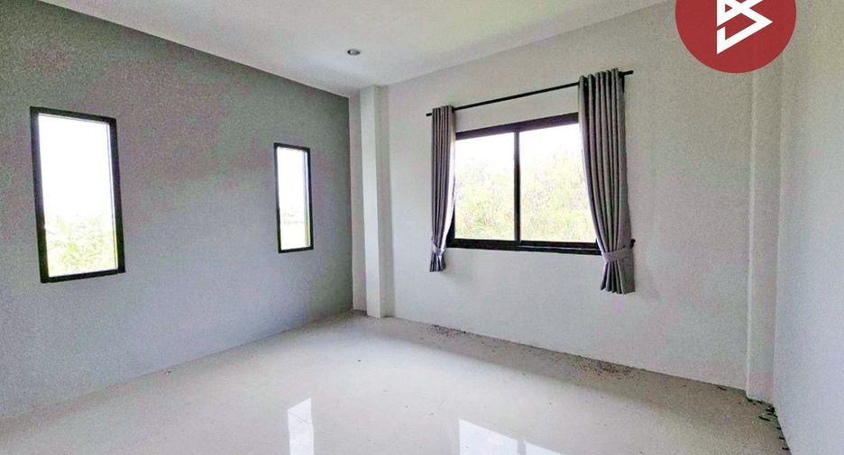 Продажа 3 спальни дом в Phan Thong, Чонбури