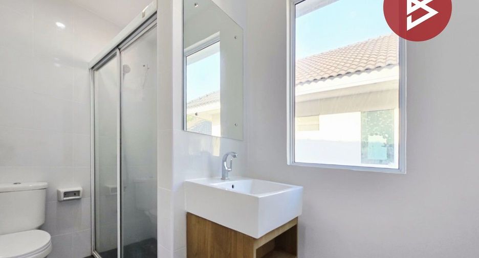 For sale 3 bedrooms townhouse in Bang Phli, Samut Prakan