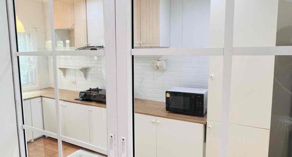 Haus zur Miete mit 3 Zimmer in Lat Krabang, Bangkok