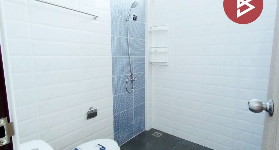 For sale 2 bedrooms townhouse in Mueang Nakhon Pathom, Nakhon Pathom