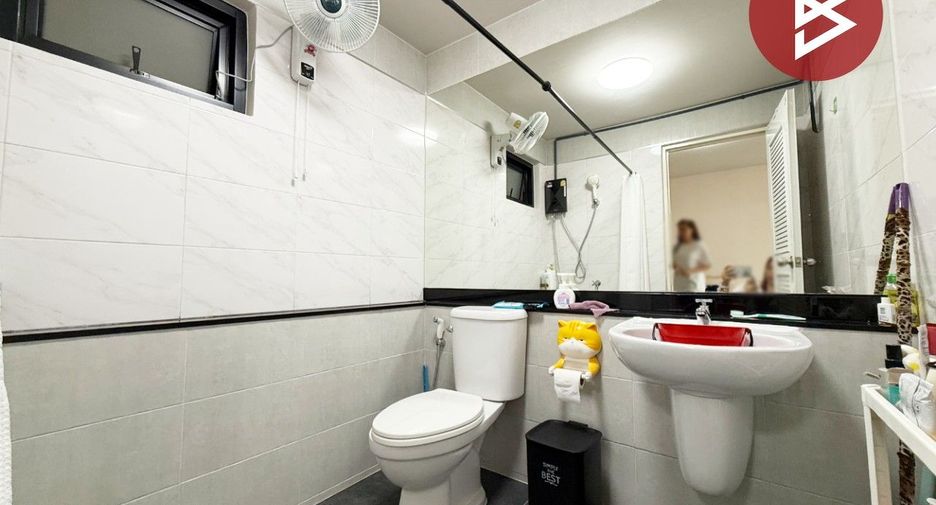 For sale 3 bedrooms townhouse in Phra Samut Chedi, Samut Prakan