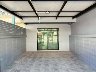 Casa adosada en venta de 2 habitaciones en Bang Bua Thong, Nonthaburi