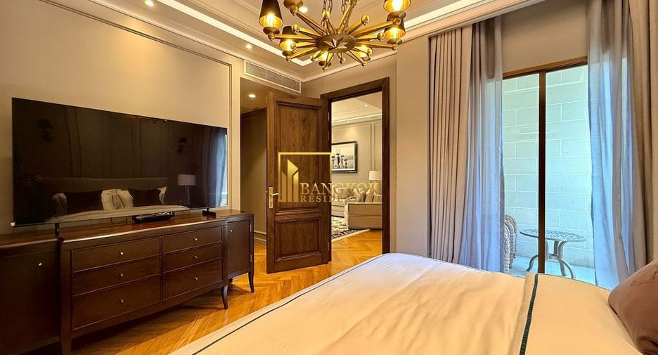 For sale 4 ベッドルーム villa in Watthana, Bangkok
