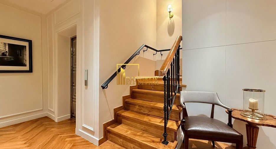 For sale 4 ベッドルーム villa in Watthana, Bangkok