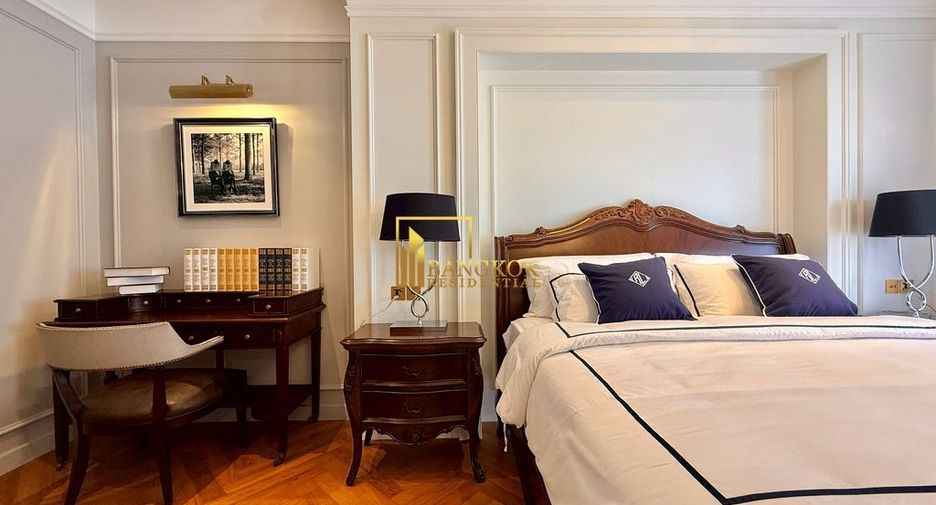 For sale 4 ベッドルーム villa in Watthana, Bangkok