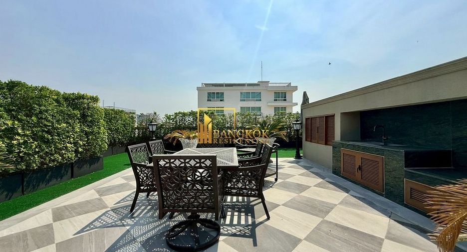 For sale 4 ベッドルーム villa in Watthana, Bangkok