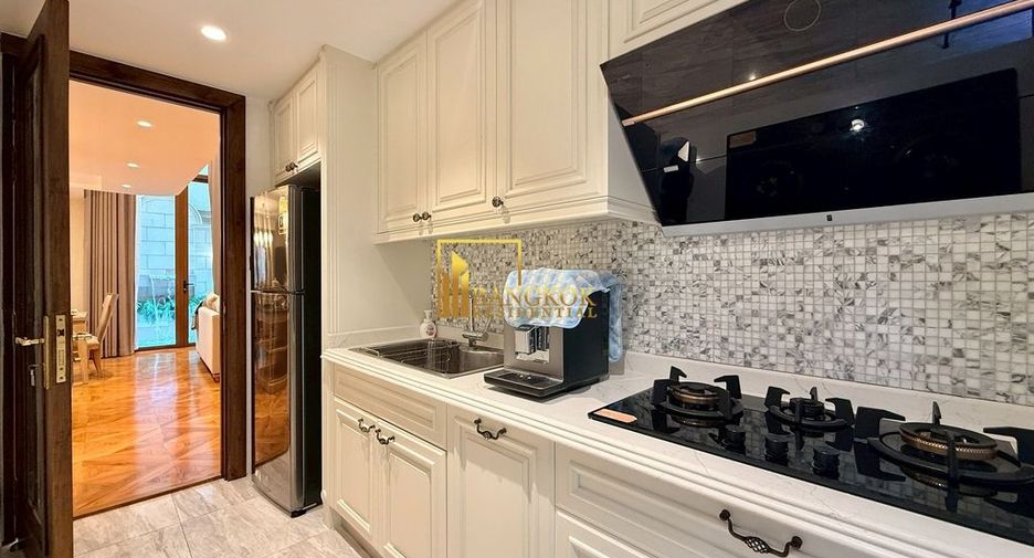 For sale 4 ベッドルーム villa in Watthana, Bangkok